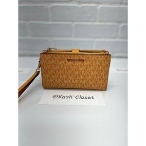 Michael Kors Wristlet Double Zip Large Wallet MK Signature honey comb yellow